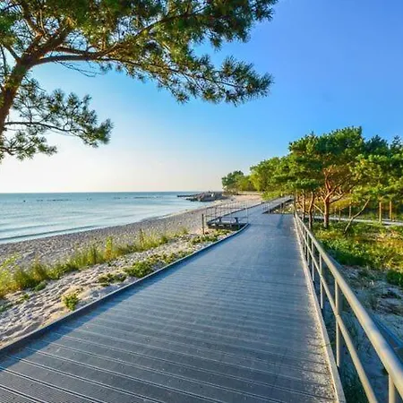 펜션 Holiday Villa With Sauna, Right On The Beach 우스트 노리 모르스키