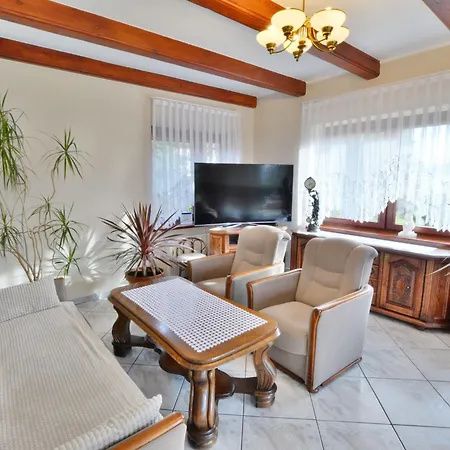 펜션 Holiday Villa With Sauna, Right On The Beach *