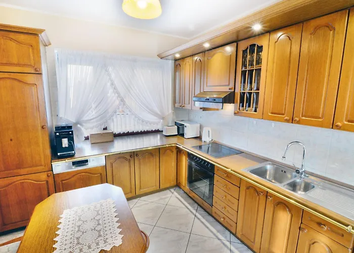 With Sauna, Right On The 度假居 尤斯托尼莫斯基